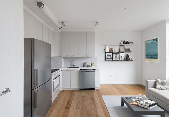 3rd image of 300 E 120th St #2D