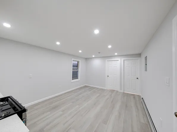 127 Bennett St Floor 2, Staten Island, NY 10302