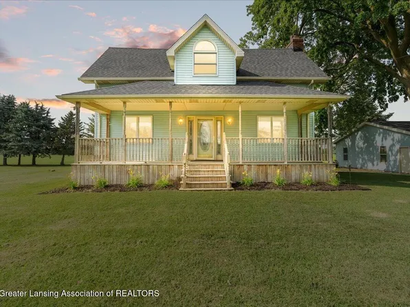 1281 E Walker Rd, Saint Johns, MI 48879