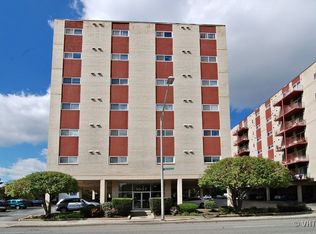 1037 Des Plaines Ave #202, Forest Park, IL 60130