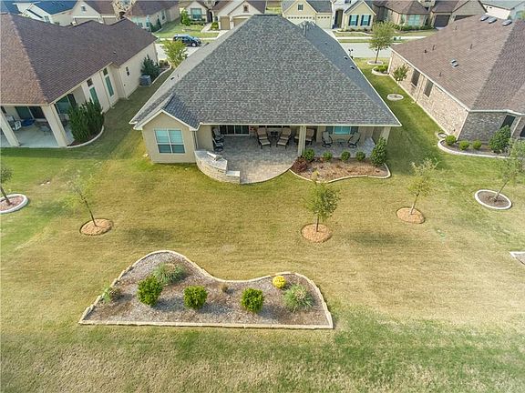 4th image of 9521 Crestview Dr