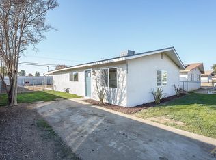 10200 Stobaugh St, Lamont, CA 93241