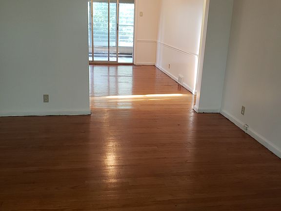 5th image of 16175 Rosemont Ave