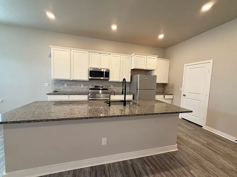 6906 Wagon Ct — Photo 4