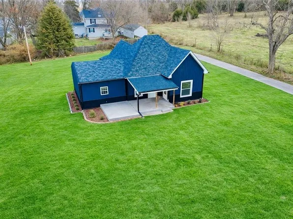 428 Walnut St, Guilford, MO 64457