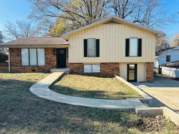 2807 Bedoll Ave, Poplar Bluff, MO 63901