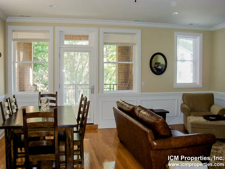 2843 N Southport Ave #1 — Photo 8