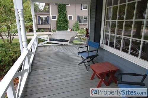 4th image of 127 W Lincoln Ave