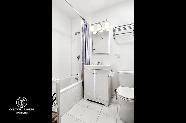 Sold by Coldwell Banker Warburg | media 4