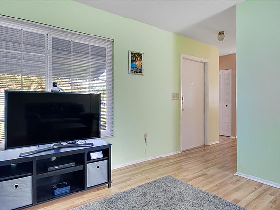 5th image of 4640 Avanti Cir