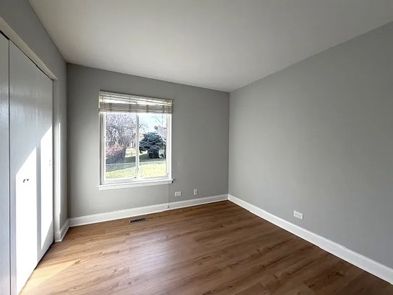 346 Danbury Dr — Photo 11