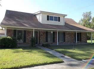 5401 Carlisle Ct, New Orleans, LA 70131