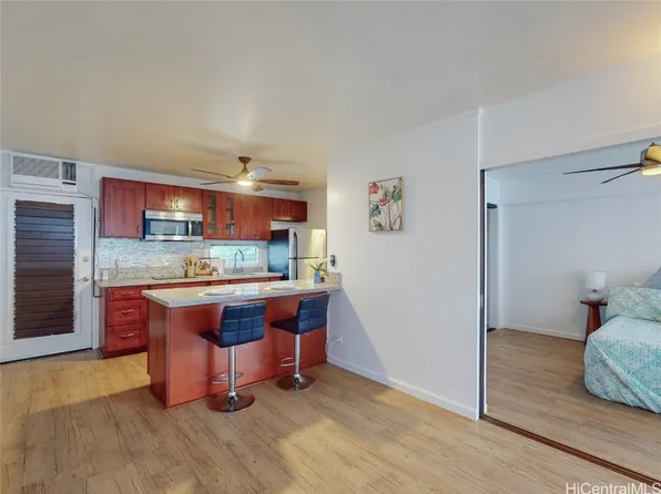 1630 Makiki St APT B301, Honolulu, HI 96822