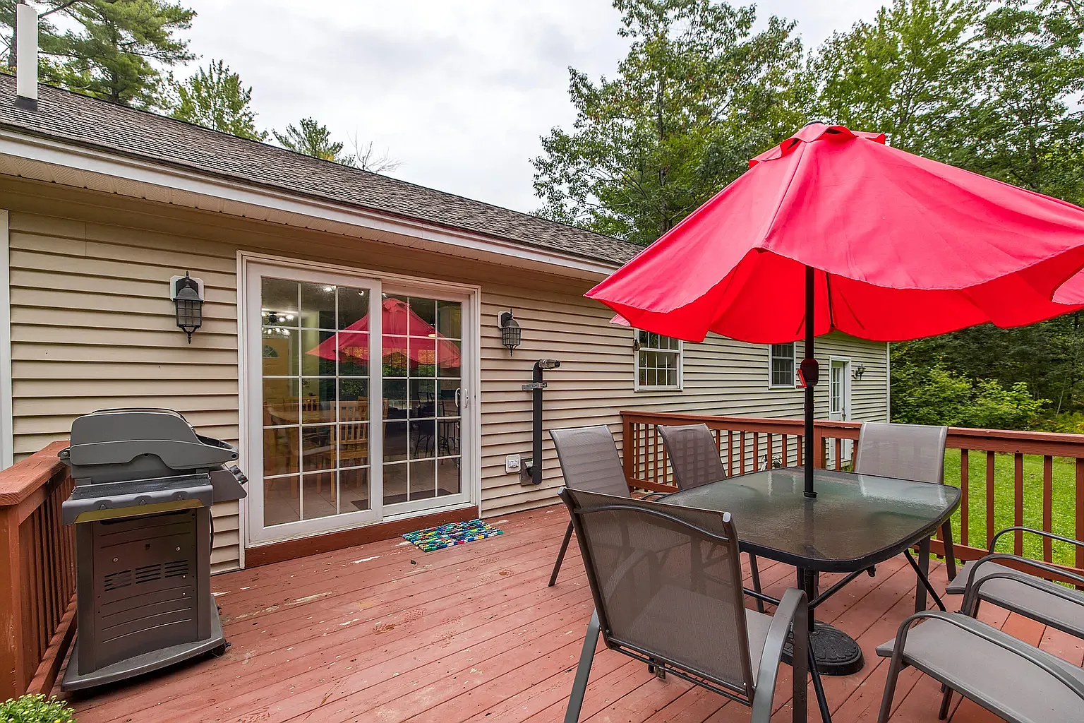 3 bed, 1250 sqft, $3,000 — Photo 3