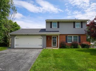 3168 Thornapple Dr, Lancaster, PA