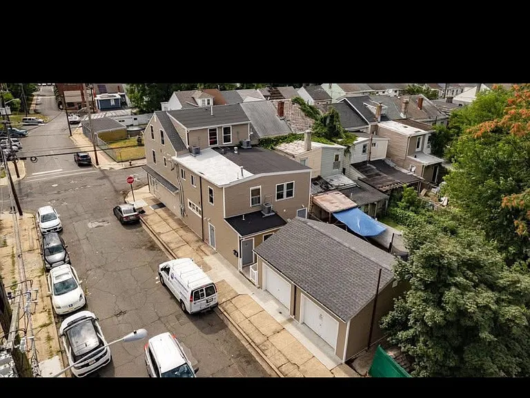 80-82 Jersey St #1 — Photo 3