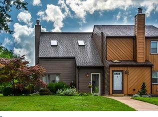 139 E Green Valley Cir, Newark, DE 19711