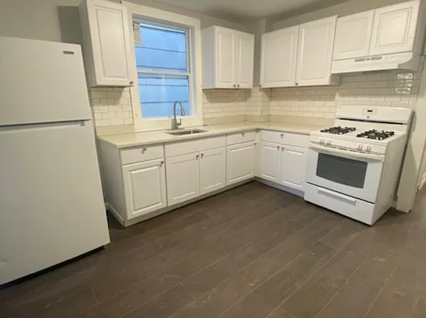 142 S 10th St Floor 2, Newark, NJ 07107