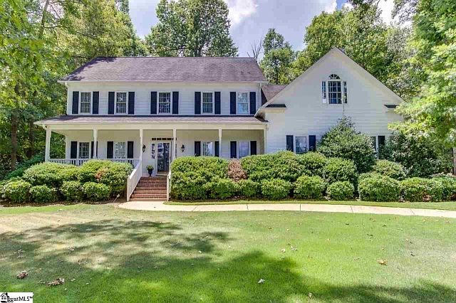 1st image of 11 Millers Pond Way