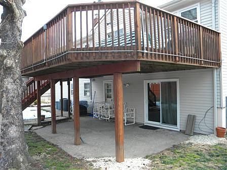 2 story rear deck with patio