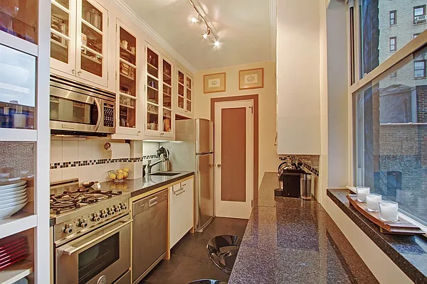 Sold by Corcoran | media 3