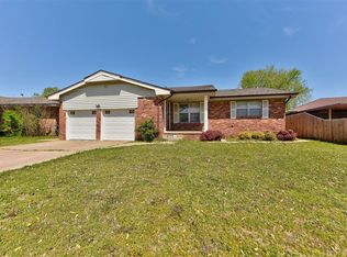 1105 SW 67th Pl, Oklahoma City, OK 73139
