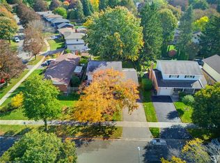 239 Carson Dr, Kitchener, ON N2B 3H6