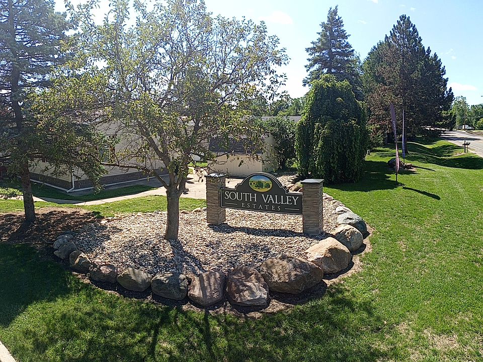 1st image of 73 Ashley Cir #33