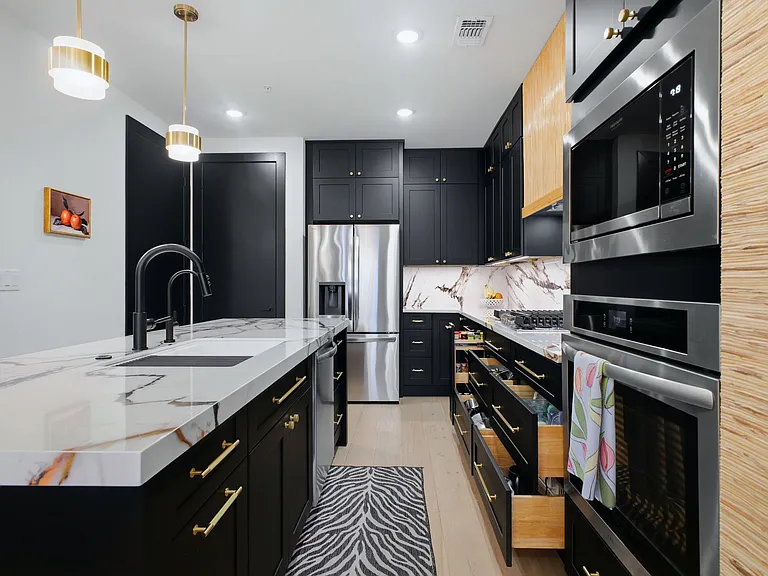 719 E Locust St #4107 — Photo 18