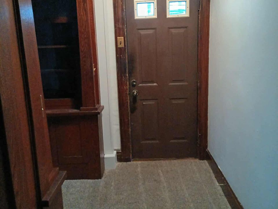 1st image of 820 Jefferson Ave