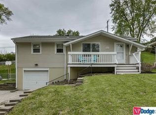 9215 Meredith Ave, Omaha, NE 68134