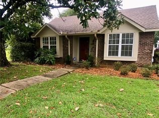 6082 Highland Cir N, Mobile, AL 36608