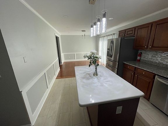 2nd image of 126 Meadow Hill Dr