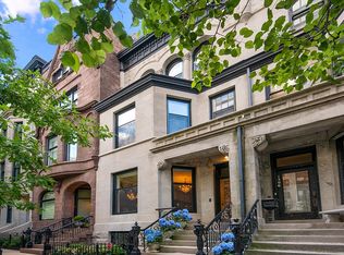 1304 N Ritchie Ct, Chicago, IL 60610