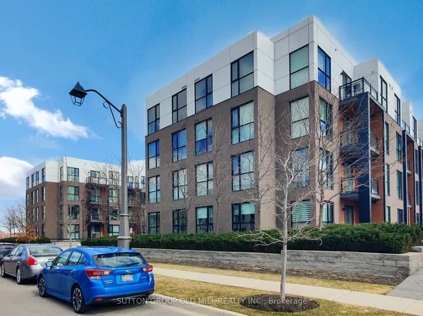 210 Sabina Dr #214, Oakville, ON L6H 0W6