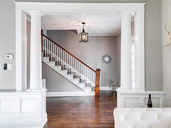 4th image of 2408 Barton Ave