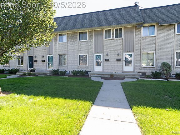 2nd image of 4268 Fifteen Mile Rd