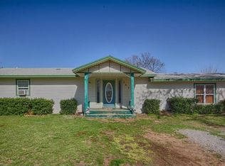 304 NW 1st St, Tuttle, OK 73089