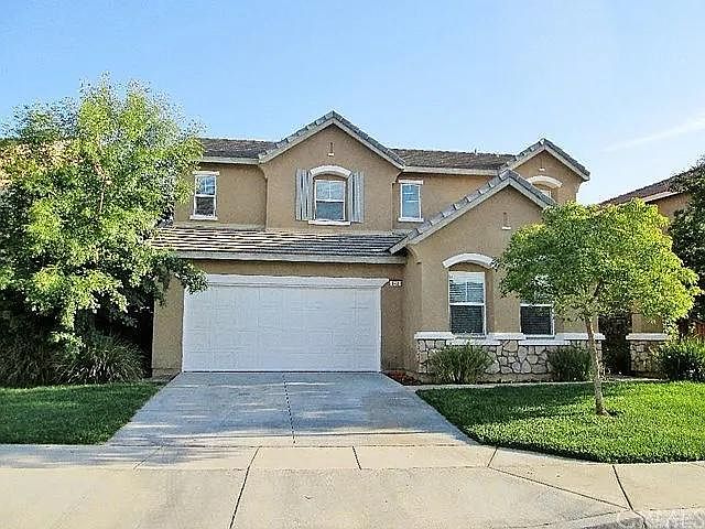 1st image of 842 Melville Ave