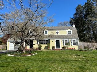 28 Anchorage Way, Barrington, RI 02806