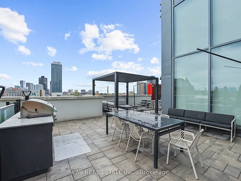 5 Wellington St S #411 — Photo 25