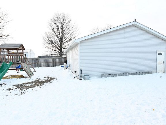 4th image of 1424 W Sunset Dr