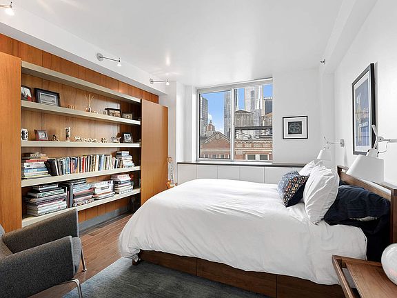 4th image of 520 W 23rd St APT 16F