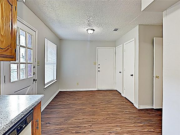 5th image of 220 E 4th St #222