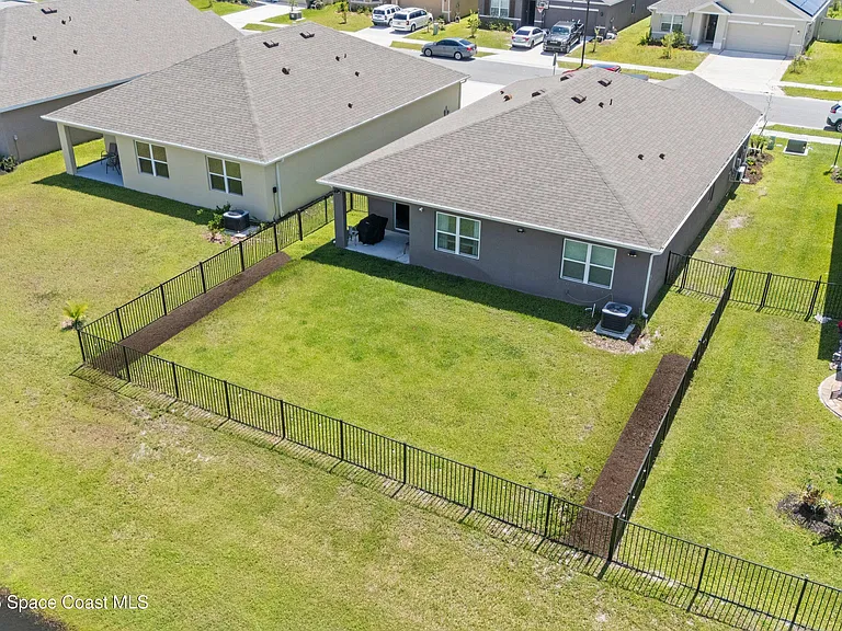 1148 Casey Ave — Photo 33