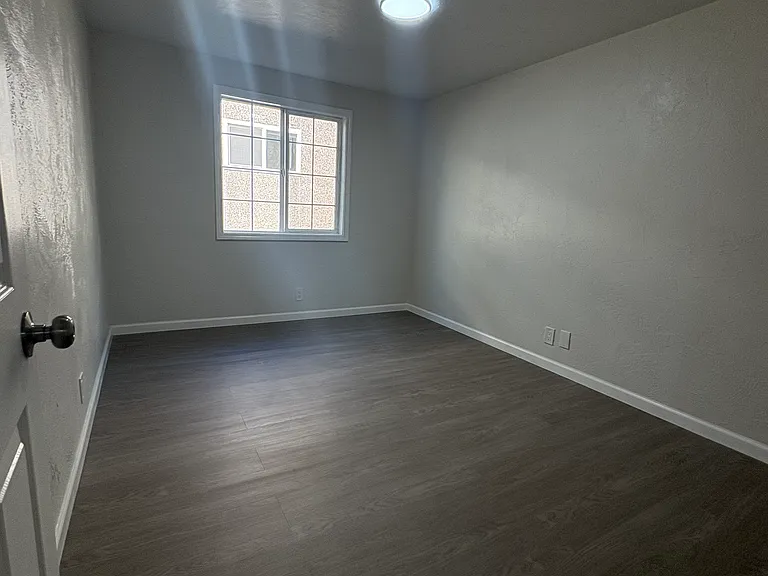 1442 E 18th Ave #24 — Photo 8