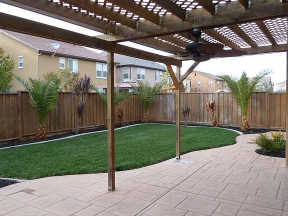 3rd image of 2404 Kinsella Way