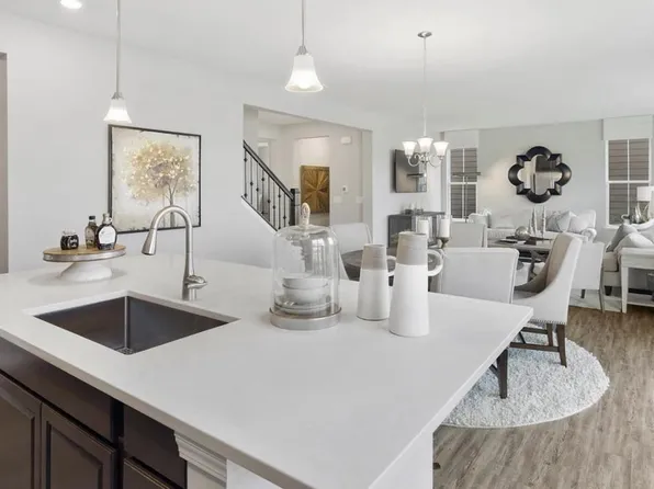 1530 Black Wolf Trail, Sun Prairie, WI 53590