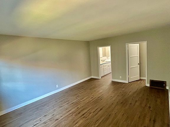2nd image of 249 N Cordova St #A