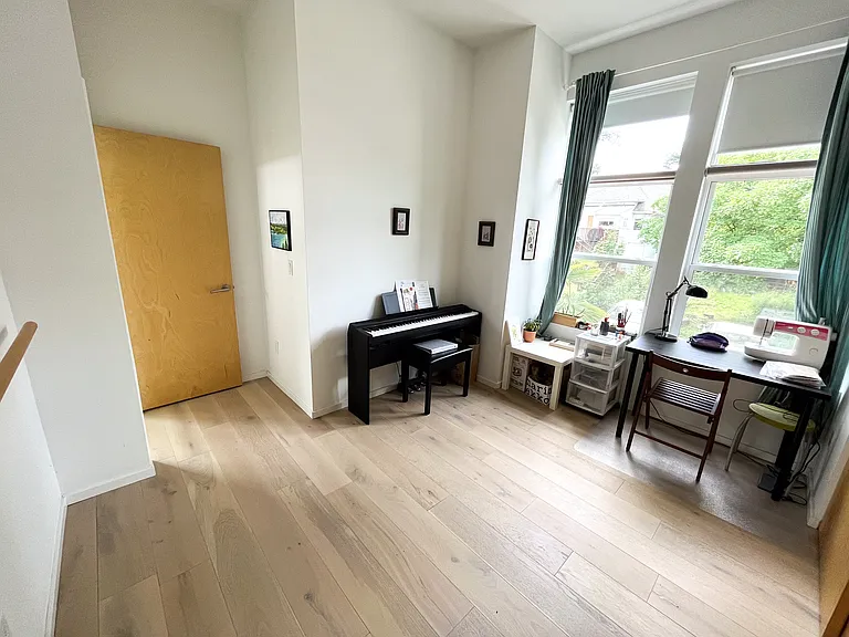 409 21st Ave — Photo 9